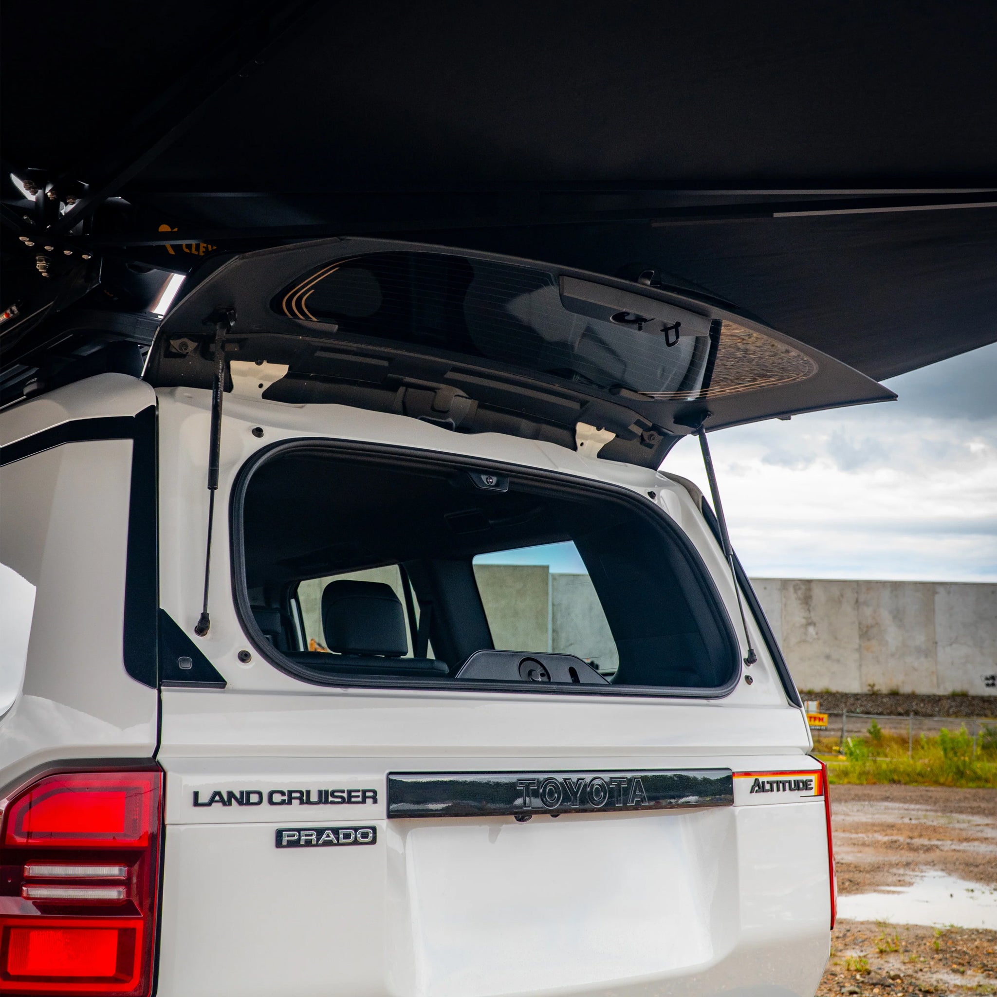 Clevershade 270 Degree Compact Deluxe Awning