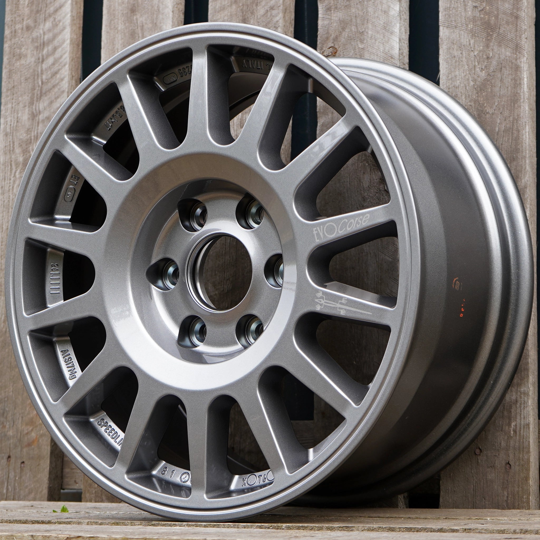 EVO Corse Nazca 17" Wheel Package for Mercedes Sprinter (2007+)
