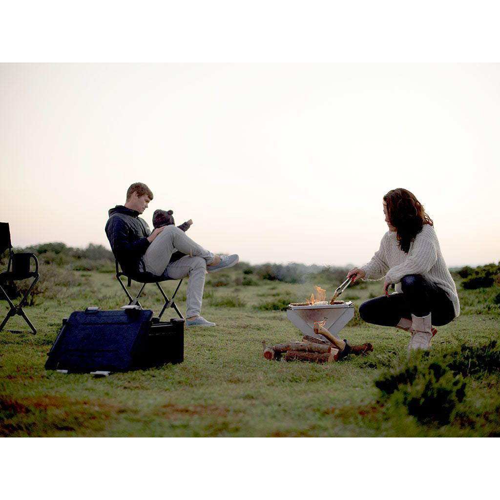 Front Runner Wolf Pack Pro Kit and Box Braai/BBQ Grill