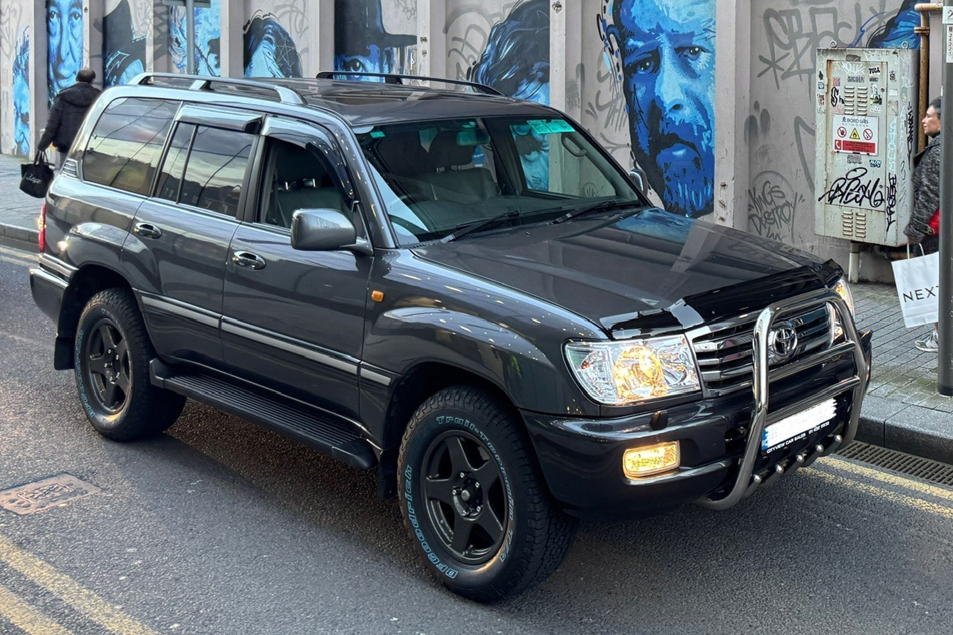 BRADLEY V 18" Wheels - 18x8.5J+50 / Gunmetallic