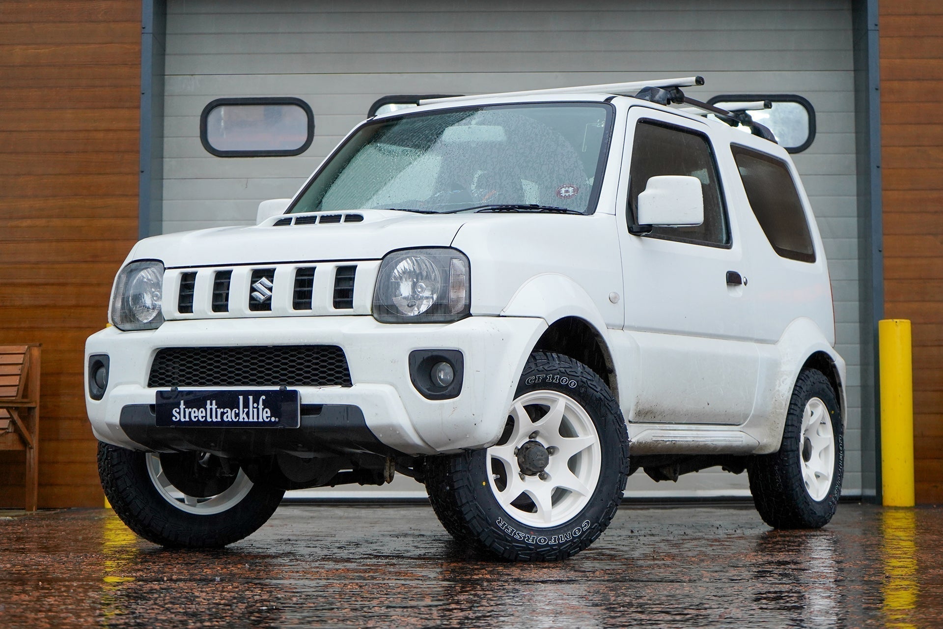 A customer's trusty JB43 Suzuki Jimny popped into the workshop for a wheel and tyre package transformation!
