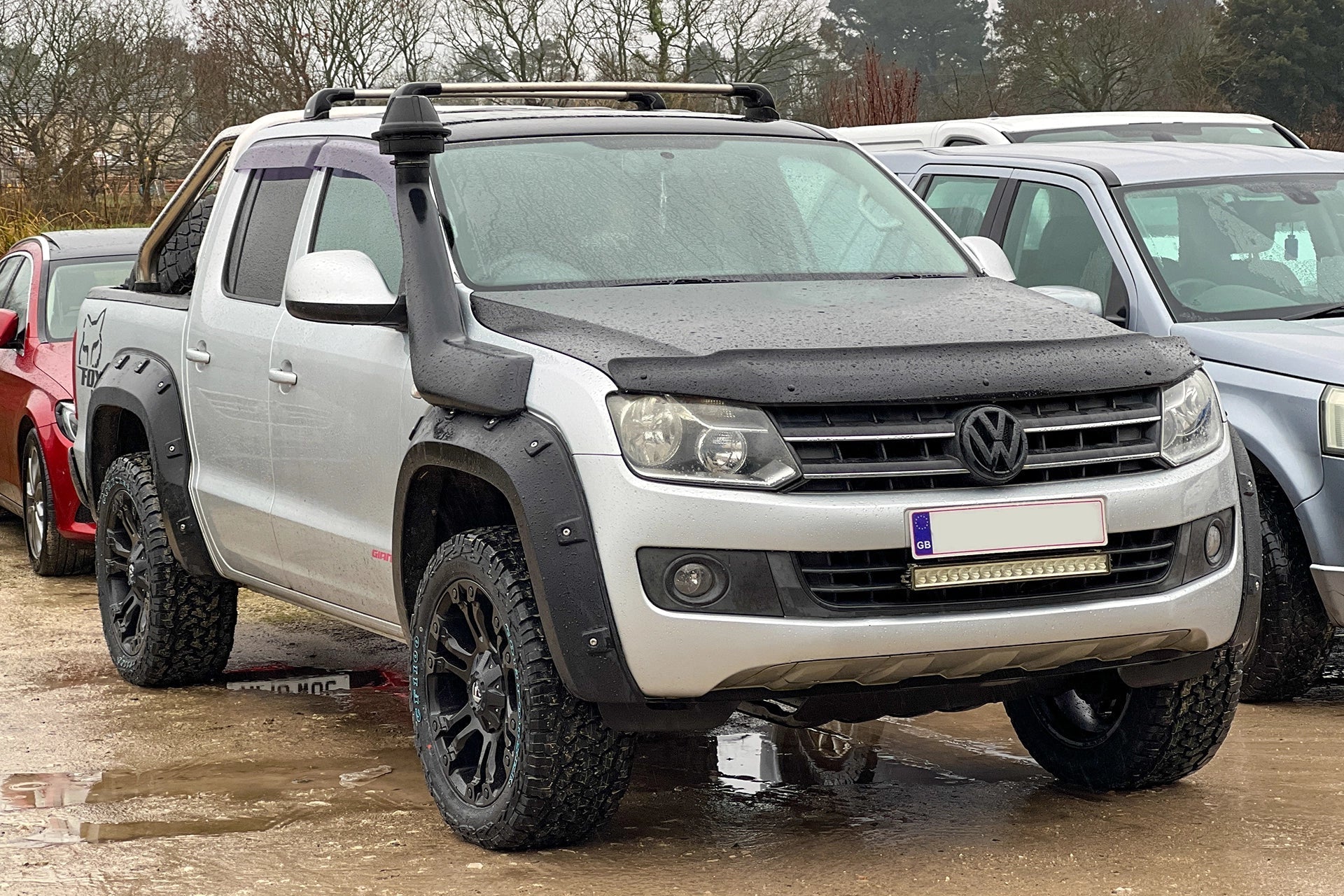 A Volkswagen Amarok (2010+) with 20" Fuel VAPOR wheels and Comforser CF1100 tyres