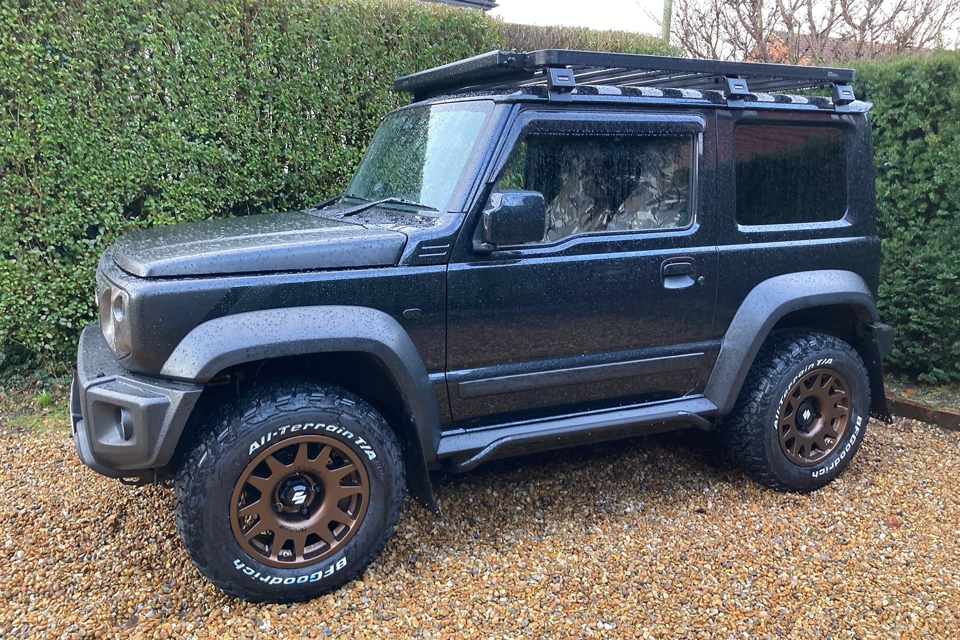 A customer's Suzuki Jimny (2018+) with 16" Evo Corse DakarZero Wheels.